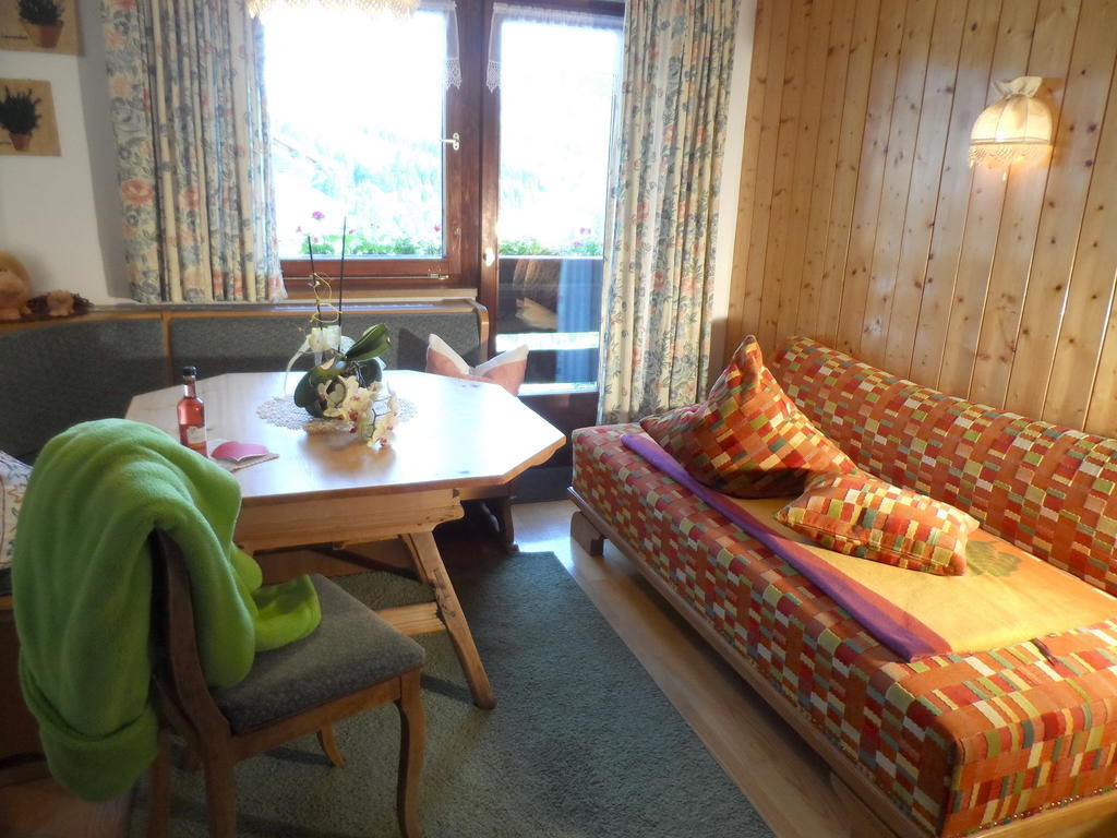 Haus Brunneck Appartement Warth  Kamer foto