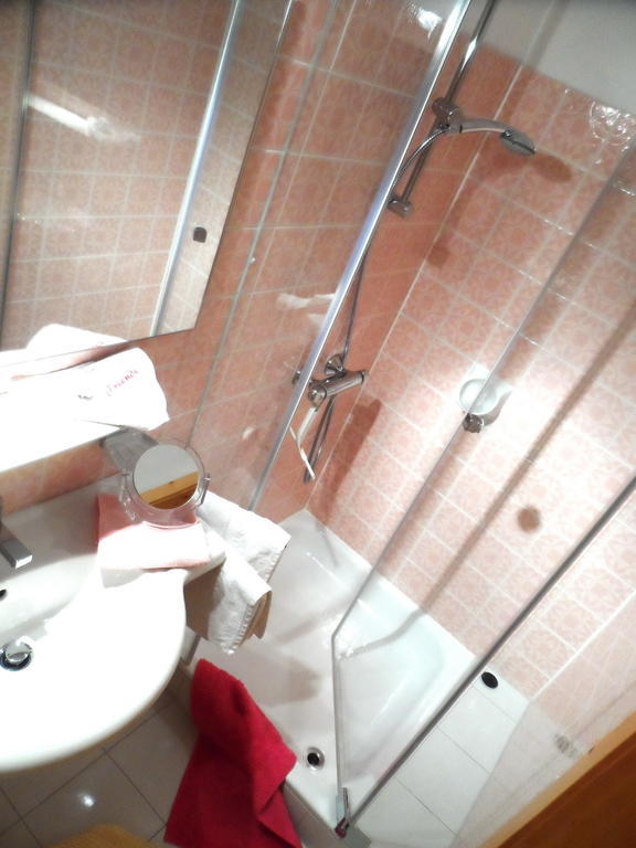 Haus Brunneck Appartement Warth  Kamer foto